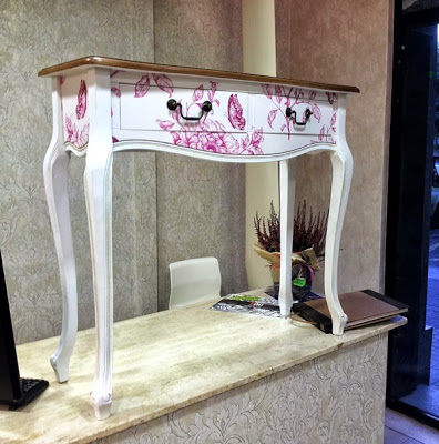 mueble_forrado_con_papel_pintado